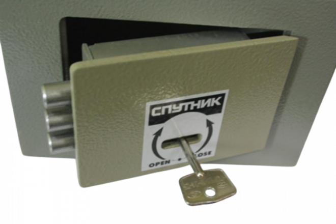 Сейф для встраивания в стену С-03н